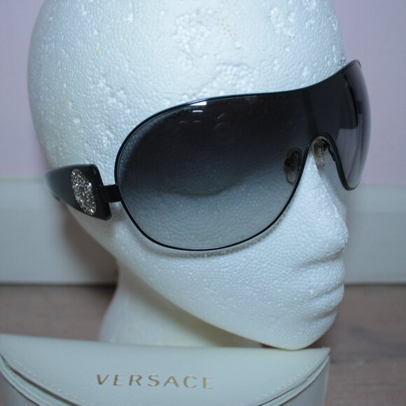 Versace MOD2061-B Oversized Aviator Monogram Sunglasses EXC main image 5